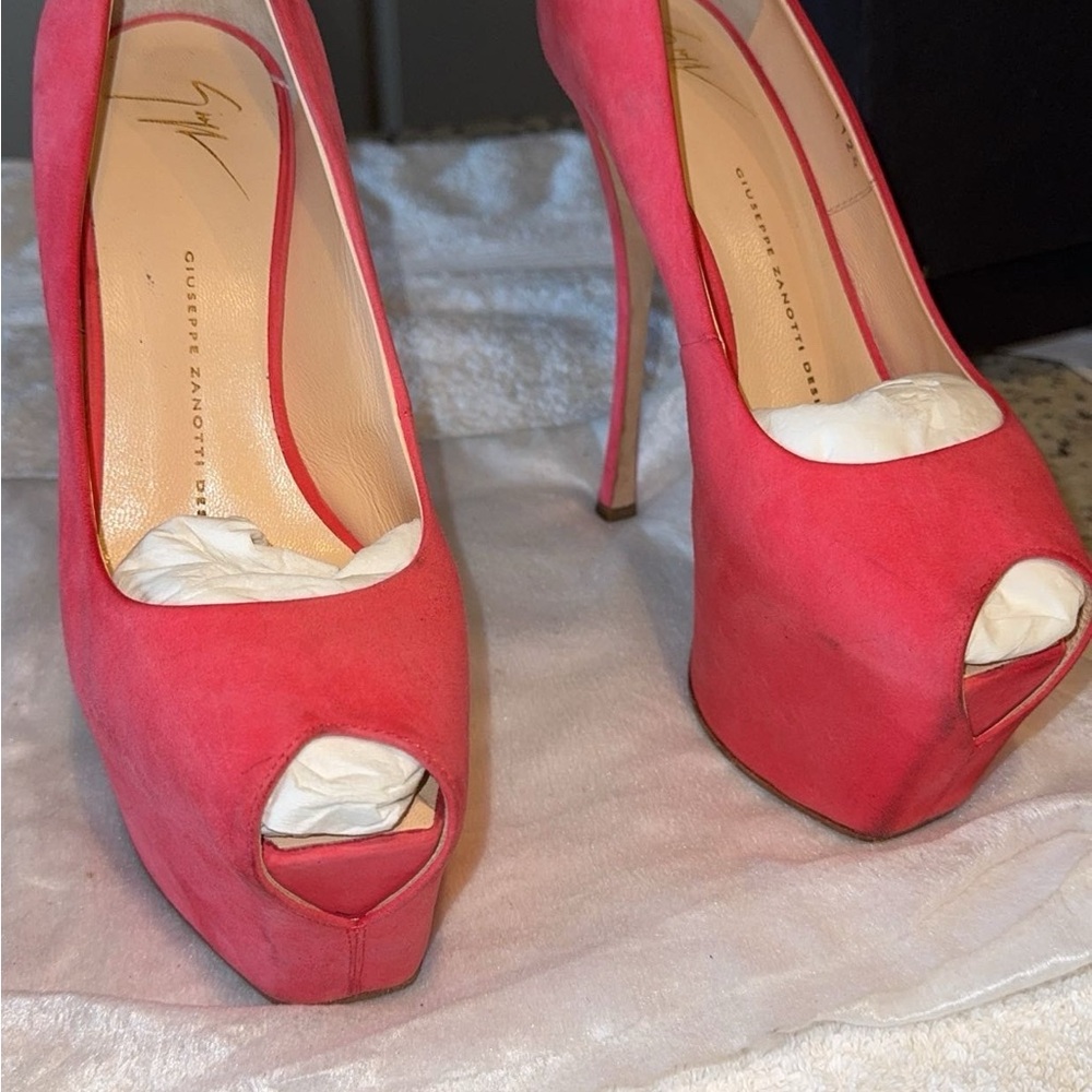 Giuseppe Zanotti Pink Platform Peep-Toe Heels